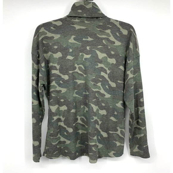 Vince Camuto Top Camo Green Long Sleeve Turtleneck Waffle Knit - Picture 7 of 9